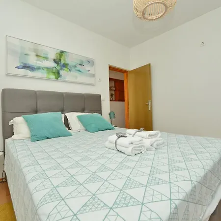 Kima Apartmans Zára