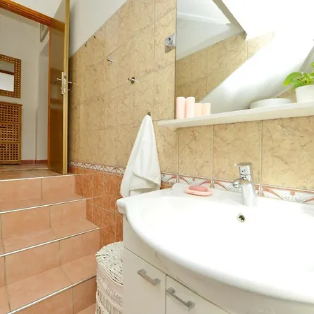 Kima Apartmans Zára
